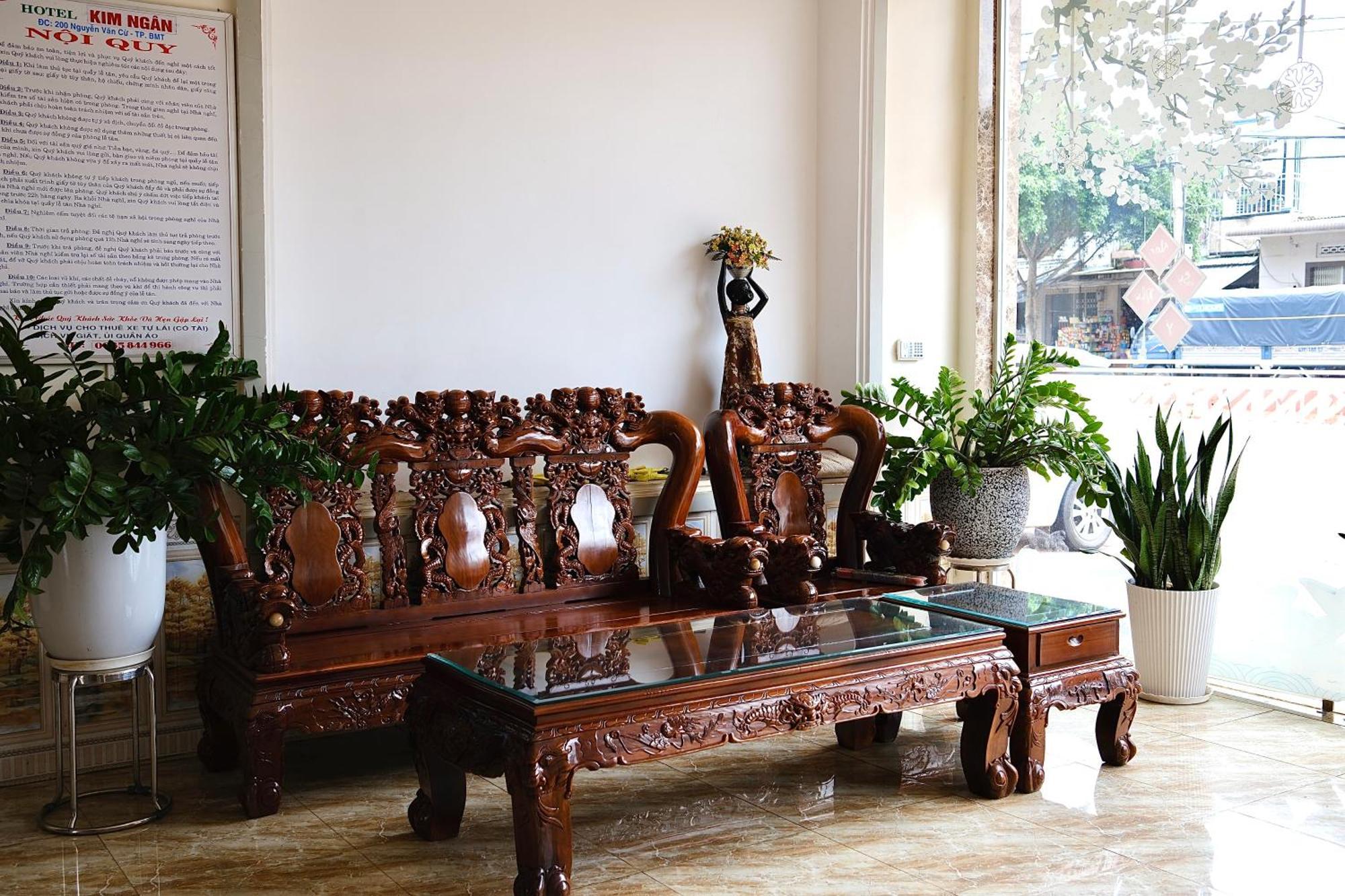 Kim Ngan Hotel Buôn Ma Thuột Esterno foto