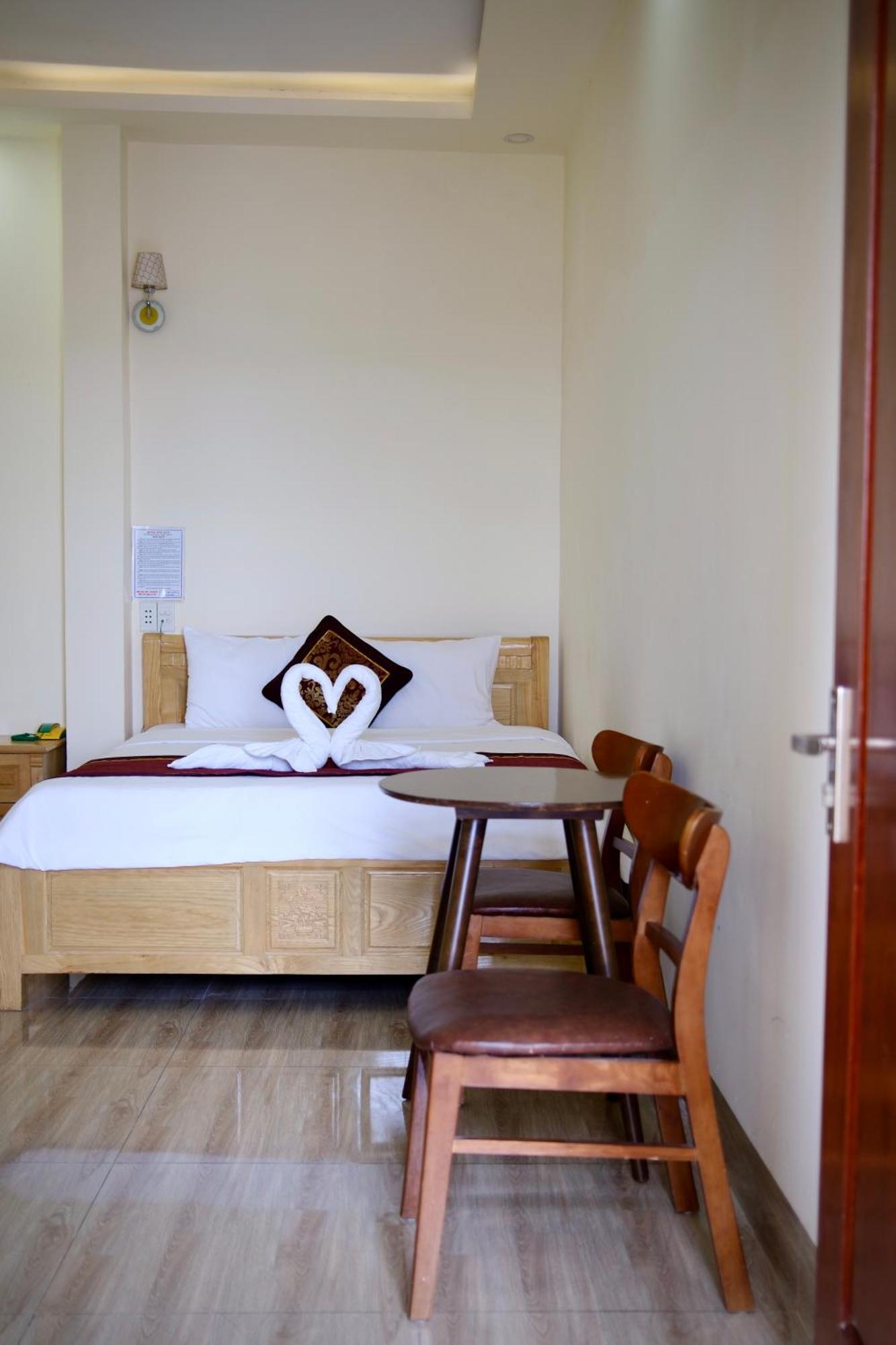 Kim Ngan Hotel Buôn Ma Thuột Esterno foto